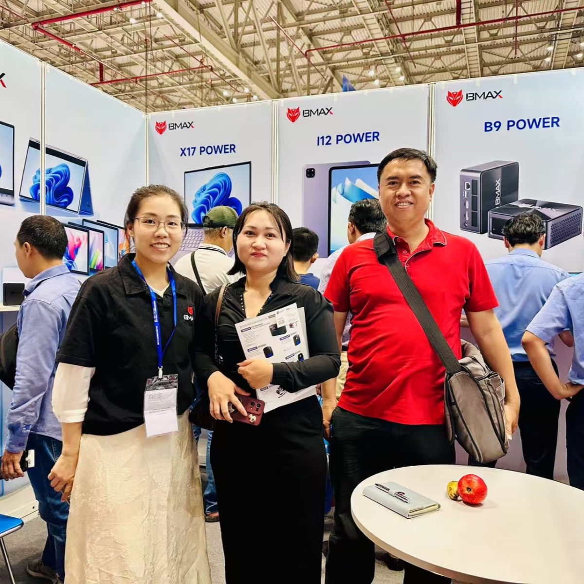 ¡NUEVOS PRODUCTOS DE CORE, IMPRESIONANDO EL AUDIO! BMAX hizo una gran aparición en la exposición conjunta de la marca de exportación de China (Vietnam)!